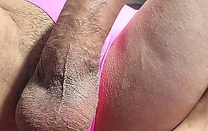 Playing a handjob that makes me horny