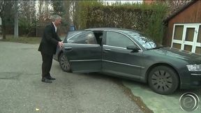 Die Honey zeigt dem Reinhardt dann. was so eine Sekret&auml_rin kann