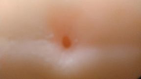 mostrando como e um cu e uma buceta de uma boneca inflavel