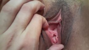 mostrando como e um cu e uma buceta de uma boneca inflavel