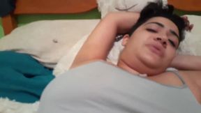 mostrando como e um cu e uma buceta de uma boneca inflavel