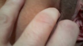 mostrando como e um cu e uma buceta de uma boneca inflavel