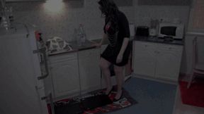 High Heels Shoes Walking On Tv-s (wmv)