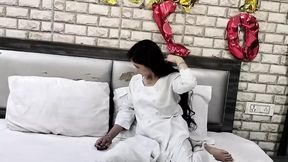 Step sister ko birthday ke deen hi bed room jabar dasti pela