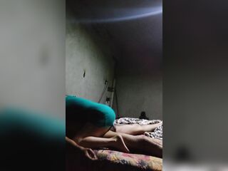 La novia de mi padre si que sabe ordeñarme y montarme