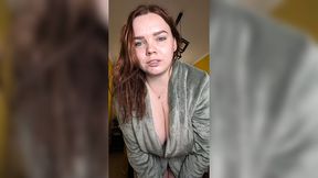 Mom with big breasts swaps her lingerie in front of him