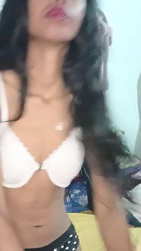 Main Apne Kamsin Byaphrend Ko Uske Sath Itni Jordar Chudaee Karne Ke Lie Bulati Hoon