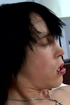 Toe Sucking Solo Boy Tyler