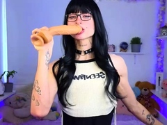 Cute blonde amateur webcam teen masturbating