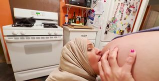 Conservative Stepaunt Eats Some Booty and Begs for Creampie!