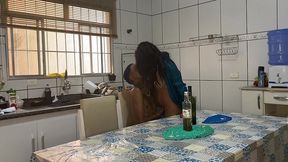 novinha com o novinho entra muito gostoso, geme muito !!!!