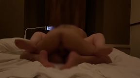 「おぉぉチンコに吸いついてきやがる。奥さん！たっぷり中に出してやるからなｗ」、「ああ、ダメぇぇ！赤ちゃんできちゃうよ」変態男に孕ませホールドされる爆乳人妻ｗ