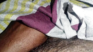 Offentligt klip af modne unge asiatiske homoseksuelle ludere, stor pik kneppet i røven