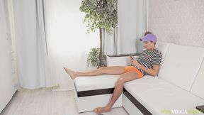 Alice Klay in Lovers stay at home to make sex