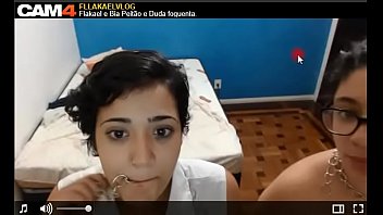 DUDA MOSTRANDO A BUCETA NO CAM4