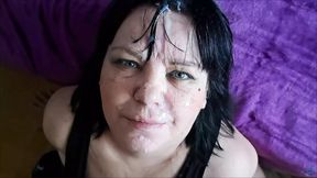 Czech step mom cum face