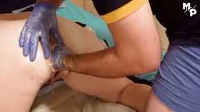 Extrem Hard Anal Fisting for Neighborhood MILF