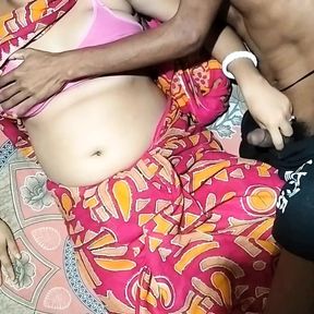 Desi maal Ko gand pe chudai kiya bed pe with big dick k saath