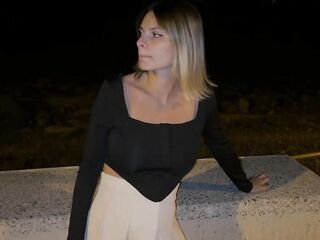 Outdoor screw with a stranger who is not wearing underclothes, passers-by interrupt us