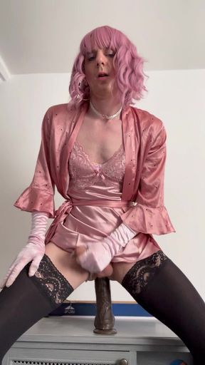 Jess Silk Rides Dildo