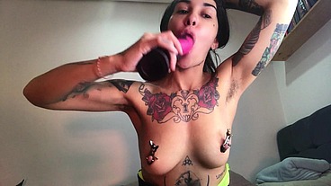 hairy armpits alt girl in nipple play and deepthroat