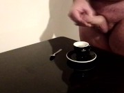 Un café au sperme un vrai délice.