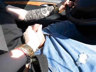 I made Him CUM Whilst This guy Driving EJACULATION And Fine Feeling !!