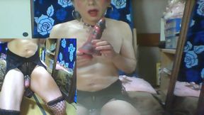 Anal Masturbation with a Big Daldo