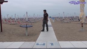 transcumz - threesome with 2 trans found on the beach