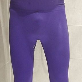 pissing my blue leggings