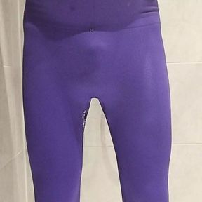 pissing my blue leggings