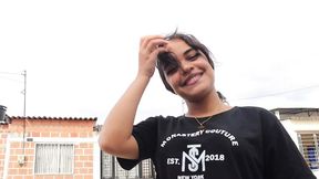 Neighbor's 18yo daughter offers favor: fills her slutty hole with cum