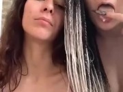 EXHIBICIONISMO LÉSBICO EN EM BALCÓN