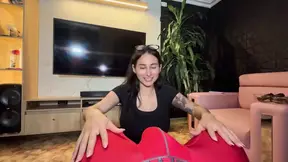 Swallowing My Boyfriend's Semen in Donuts