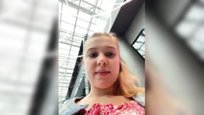 Hot girl squirts while fucking in public close up