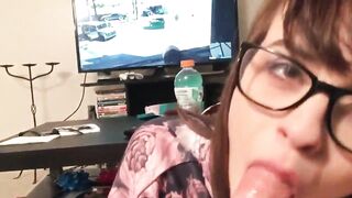 Nerdy women sucking Me While I Play Videogames