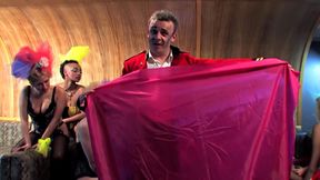 Clear Ring!! - a Magician and Many Pussis