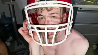 Jay Wu, Jordan Lake & Zacc Andrews gangbang twink Jesse Stone bareback