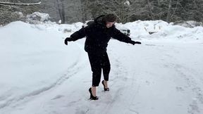 Zanotti heelless shoes on very slippery icy road, platform shoes on slippery road, sliding shoes