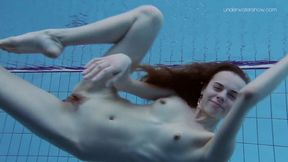 Cutesy loved one - teen (18+) scene - Underwater Show