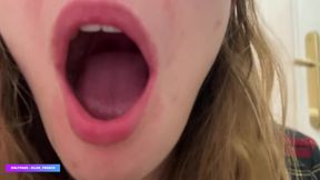 HILDE_FRENCH- TU TE FAIS SUCER AU TRAVAIL PAR TA COLL�GUE CHAUDASSE