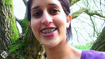 Dirty Dogging Teen Indian Slut Zarina Masood Fucks and Sucks In The Woods To Creamy Facial