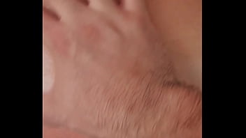 En rentrant de la plage @dyl ht me masse avec le gommage