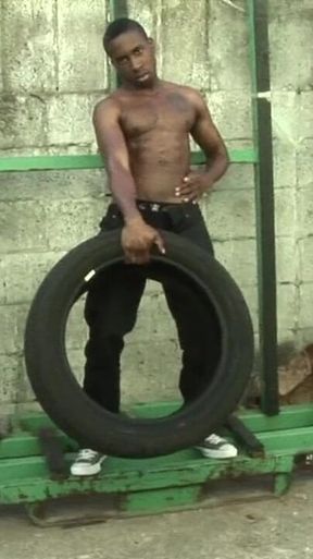 Isaiah Foxx Aka Max Konnor - Thugboy