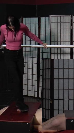 Dyanna Crush on Her Slave Groin in Boots! Picture in the Picture!