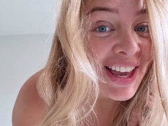 Hot blonde glamour babe solo plays to pleasure her hot body