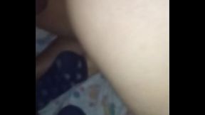 Amigo Le deja la leche en las nalgas a mi esposa