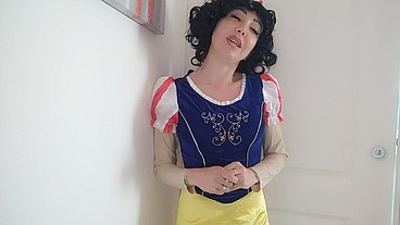 Chantal Channel as a great piggy Snowhite