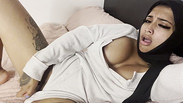 horny hoejabi touching herself in pjs