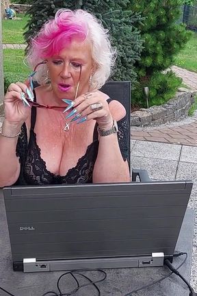 Horny Mature Secretary